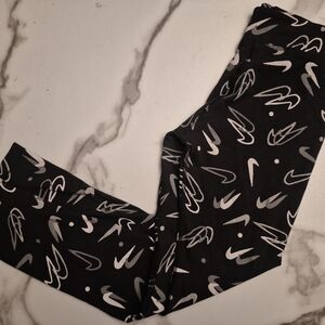Nike Leggings Girls L Brand New
